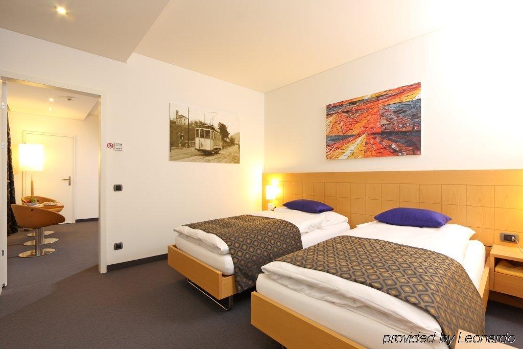 Coronado 4*